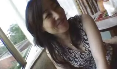 Aidra Fox Cumshots在她的脸上
