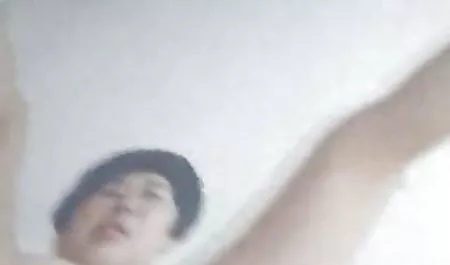 性感的金发色情明星Nikki Benz在硬Pov他妈的