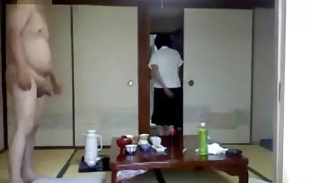 疯狂的金发婊子粗糙的肛门